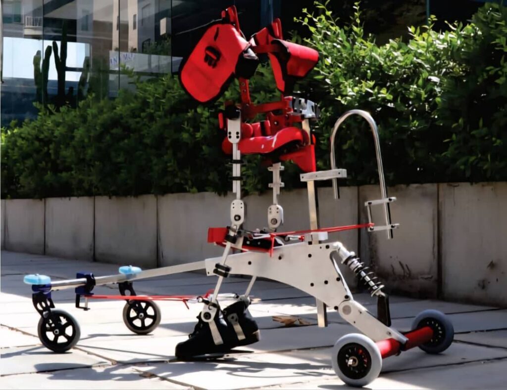 خبر خوب برای کودکان فلج مغزی؛ رونمایی از واکر بومی سازی شده